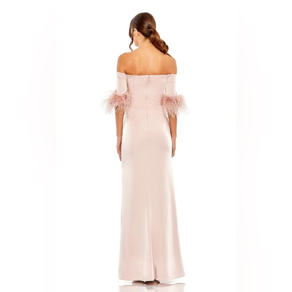 NWT $498 MAC DUGGAL FEATHER TRIM OFF THE SHOULDER COLUMN GOWN DRESS 11441 - Picture 4 of 4